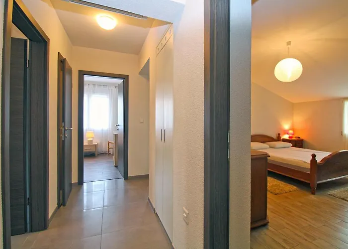 Apartman With Parking Space - 20794